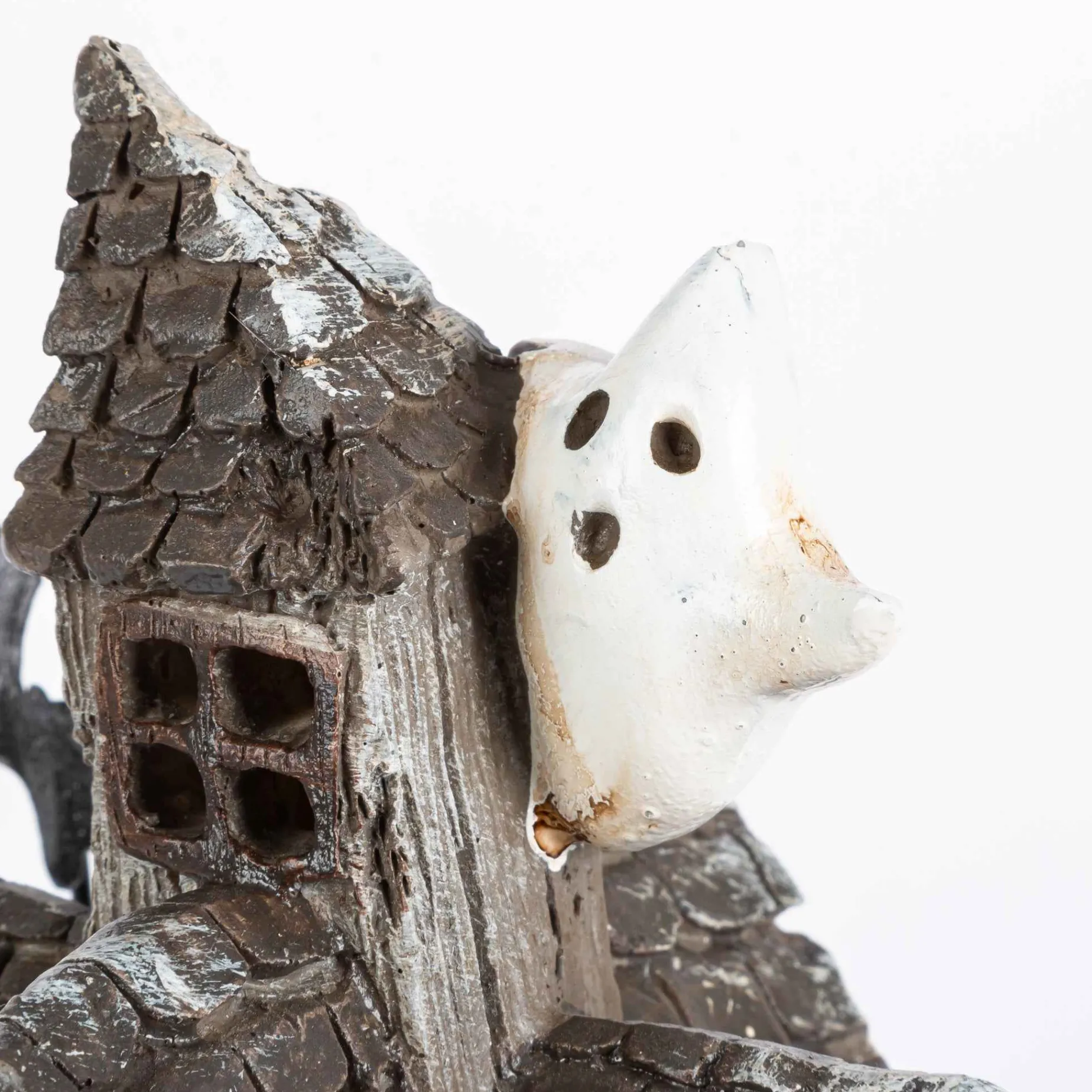 Gerson International Tabletop Pieces*Lighted Spooky Haunted Halloween House, Battery Operated