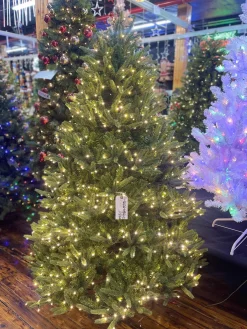 Puleo International Pre-Lit Trees* 6.5Ft Pre-Lit Real-Feel Washington Valley Spruce Quick Connect Tree With Warm White Led Lights #114-Wvg-65Qldf3K10