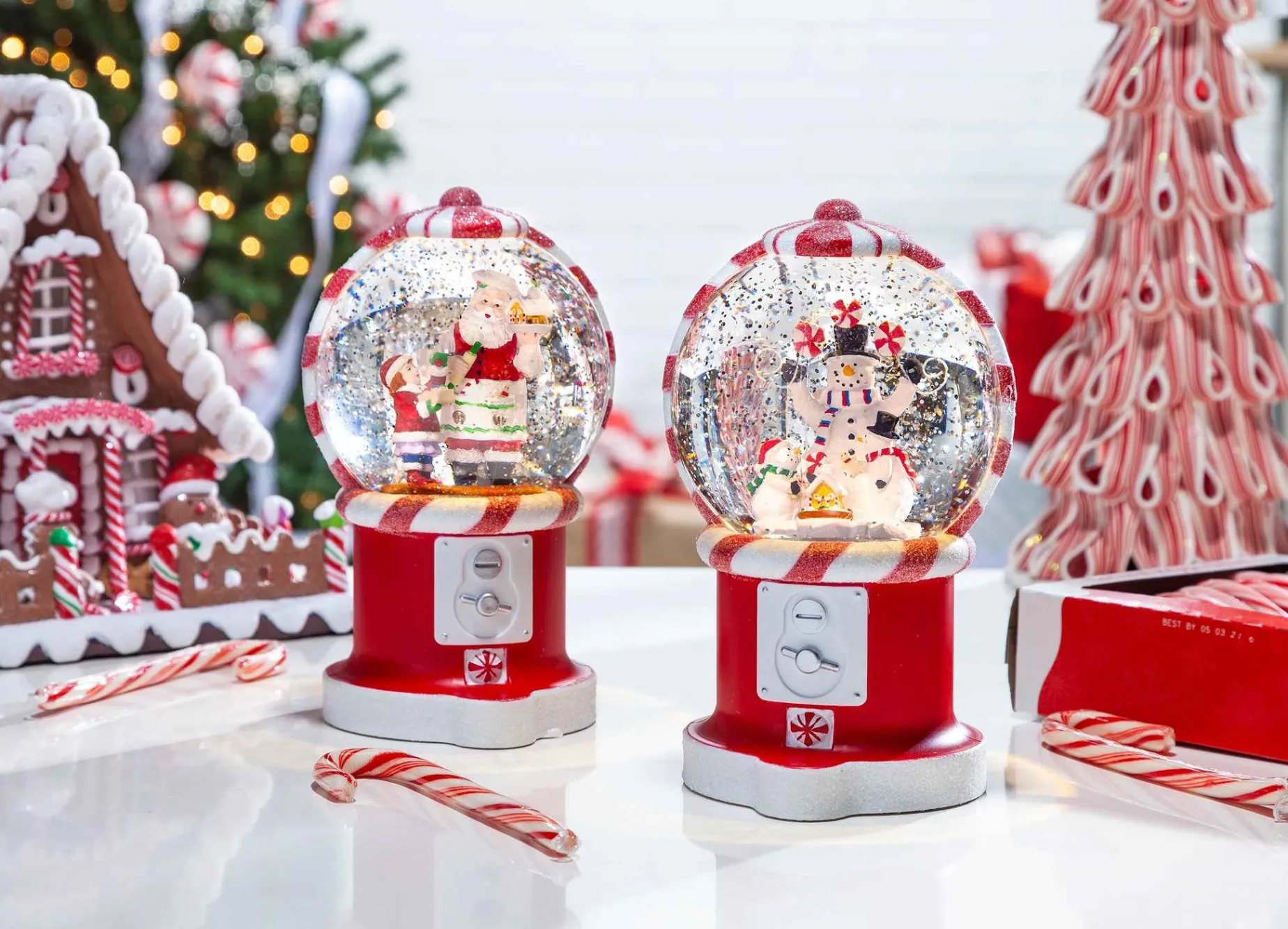 Gerson International Tabletop Items*Retro Christmas Holiday Water Globes, Lighted With Timer