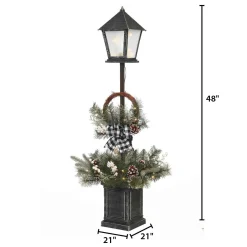 Gerson International Accent Lighting*Vintage Lantern Post With Wreath And Micro Led Lights, Timer